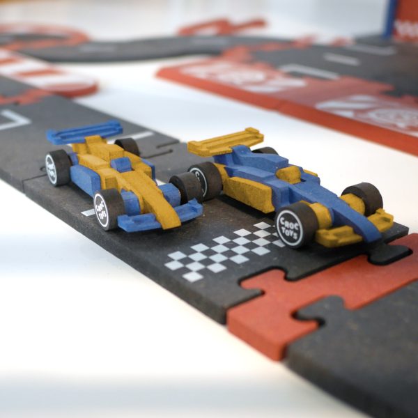 Garaj modular din lemn de construit, cu pistă de 25 de piese și 2 mașini, Croc toys