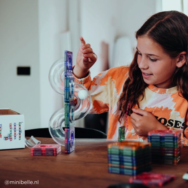 Joc magnetic de construcție cu circuit pentru bile, 110 piese pastel, Cleverclixx