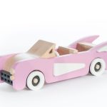 Mașinuță Cadillac din lemn, lucrată manual, cu roți care se învârt, Marc toys