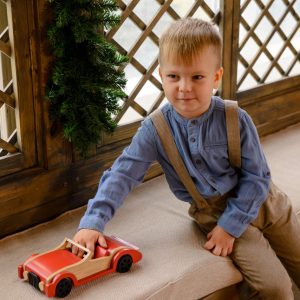 Mașinuță decapotabilă de epocă din lemn, lucrată manual, Marc toys