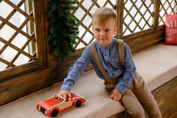 Mașinuță decapotabilă de epocă din lemn, lucrată manual, Marc toys