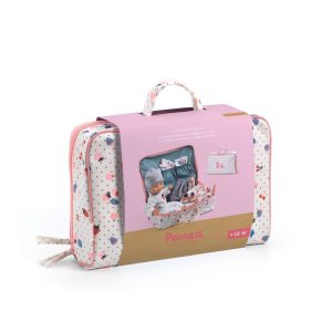 Păpușă bebeluș Vanille în valiză, cu pijama, biberon și alte accesorii, Djeco