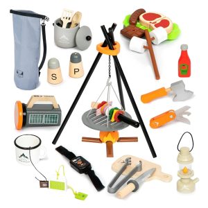 Set de camping din lemn, 45 de piese, cu grătar, lanternă și rucsac, UMU Toys