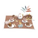 Set de ceai aniversar din lemn, în valijoară, cu tort și ceainic, Speedy Monkey