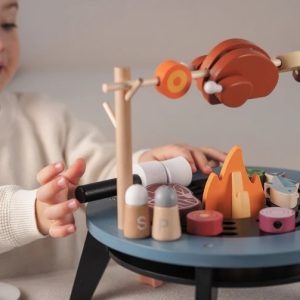 Set de grătar de jucărie din lemn, cu accesorii și alimente, UMU Toys