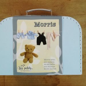 Ursuleț de pluș Morris cu valiză cusută manual și haine, lavabil, Egmont Toys